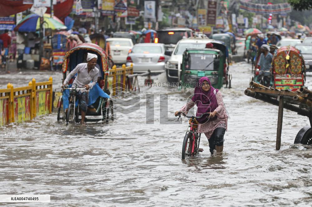 Heavy Rains Flood Dhaka - Bangladesh