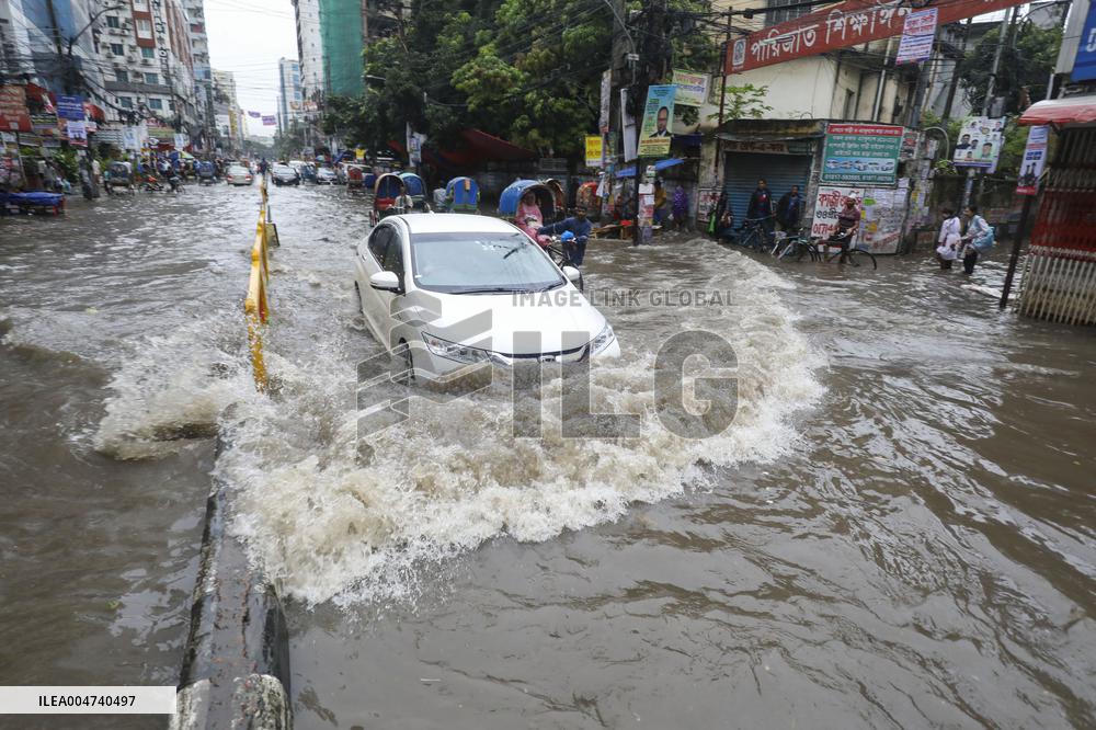 Heavy Rains Flood Dhaka - Bangladesh