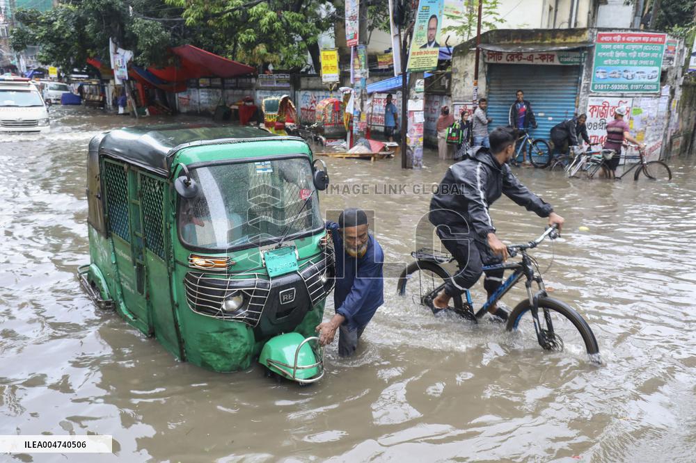 Heavy Rains Flood Dhaka - Bangladesh