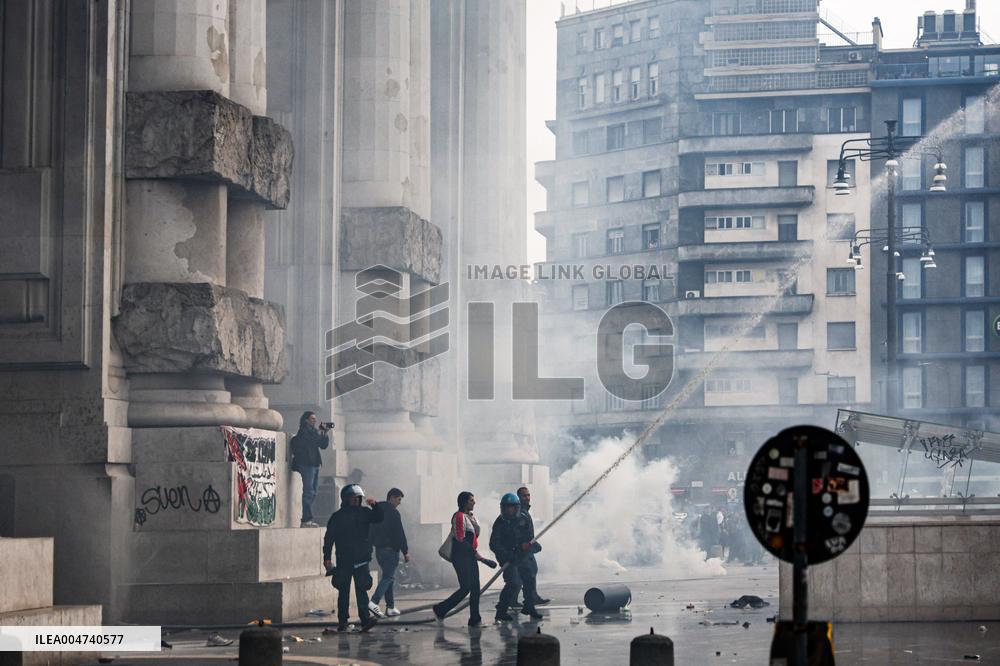 iVolent Clashes During The General Strike for Palestine - Milan