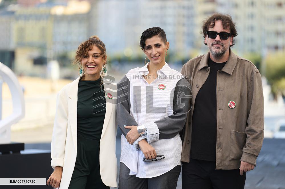 73rd San Sebastian International Film Festival - 'Flores para Antonio' Photocall