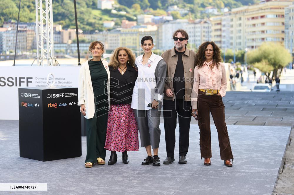 73rd San Sebastian International Film Festival - 'Flores para Antonio' Photocall