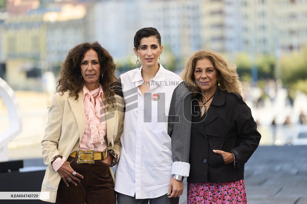 73rd San Sebastian International Film Festival - 'Flores para Antonio' Photocall