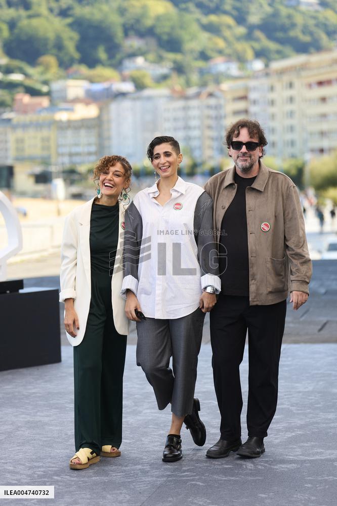73rd San Sebastian International Film Festival - 'Flores para Antonio' Photocall