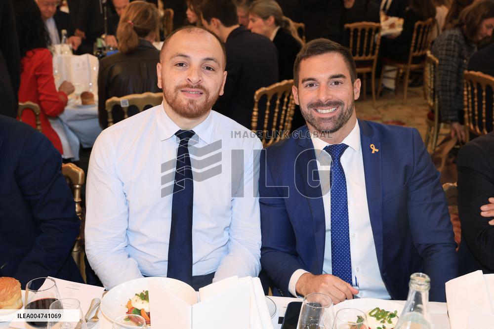 Exclusive - Chinese Business Club Lunch - Paris