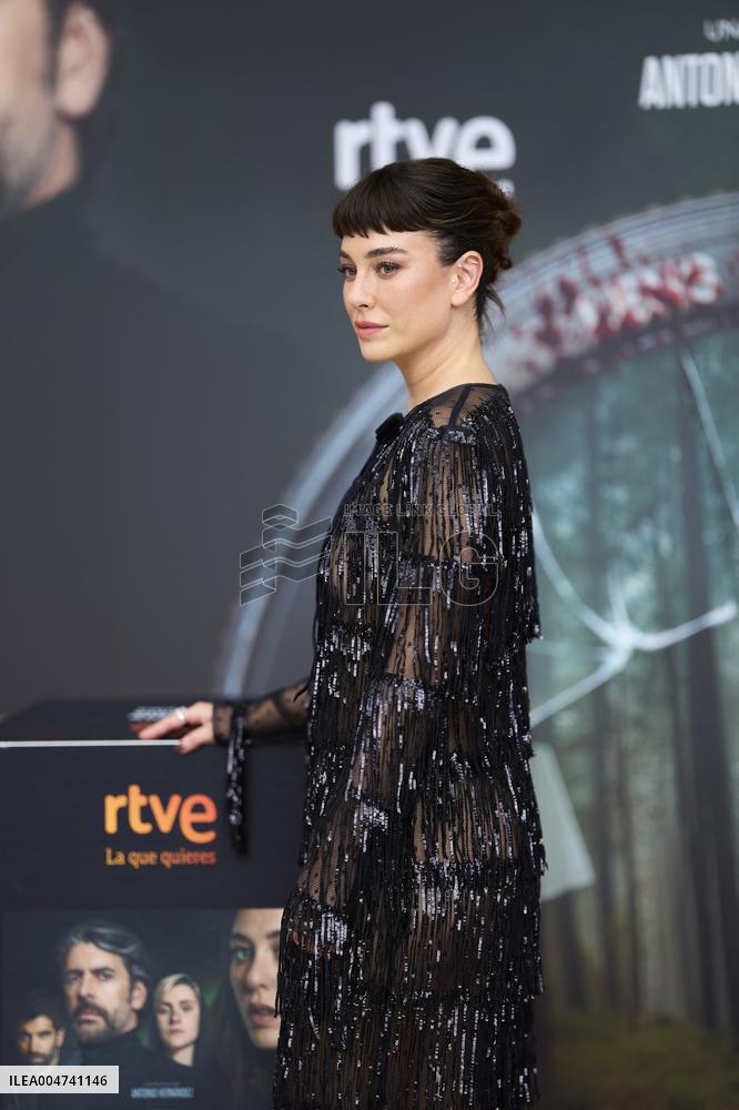 73rd San Sebastian International Film Festival - 'Similar a Murder - Parecido a un asesinato' Red Carpet