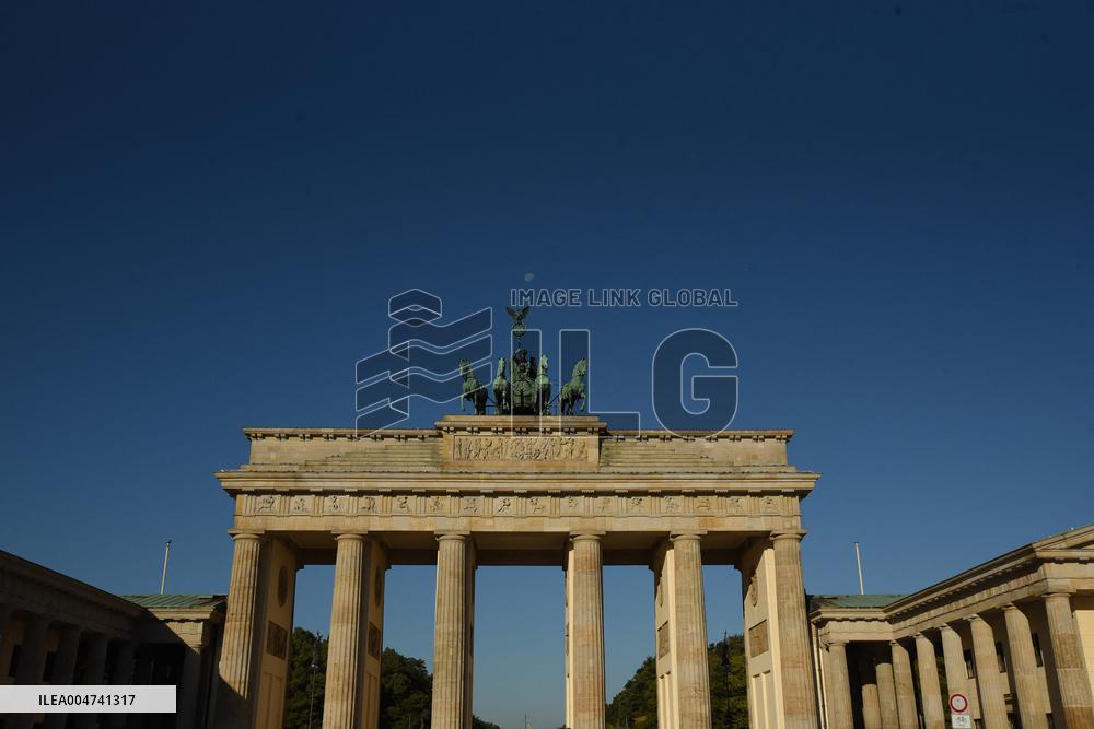 Illustration - Brandenburg Gate