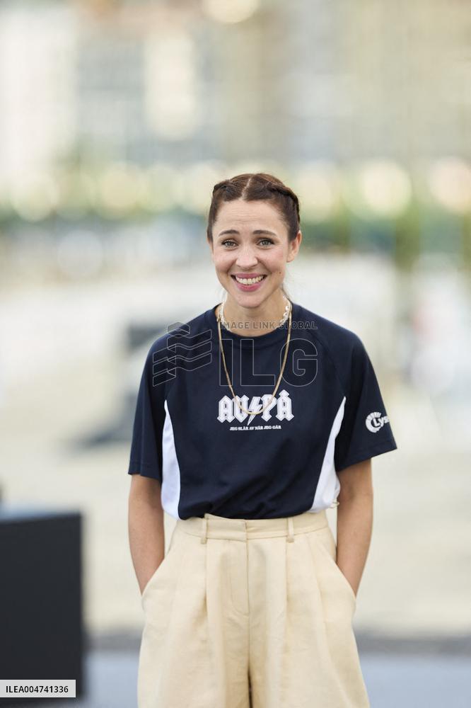 73rd San Sebastian International Film Festival - 'Corrientes' Photocall