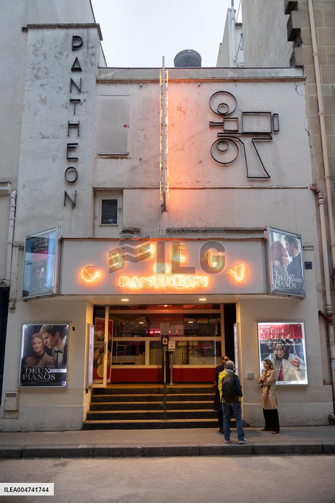 Les Reveurs Paris Film Premiere