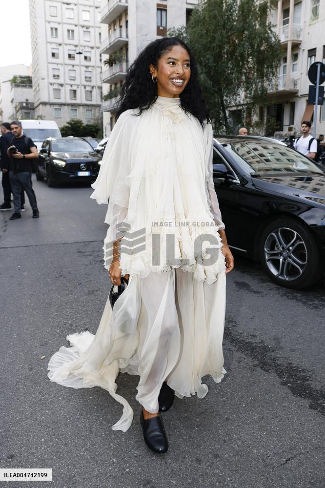 MFW - Alberta Ferretti Arrivals