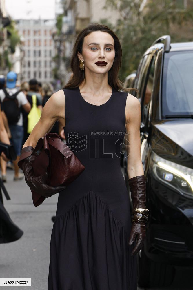 MFW - Alberta Ferretti Arrivals