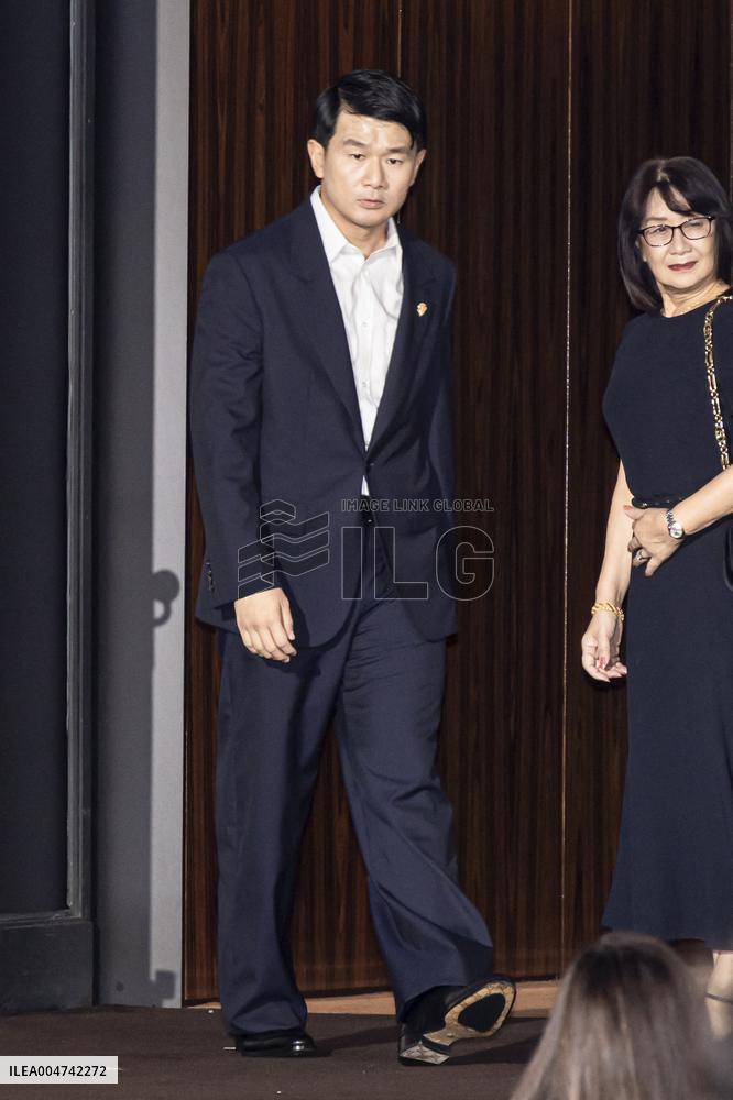 MFW - Palazzo Mezzanotte