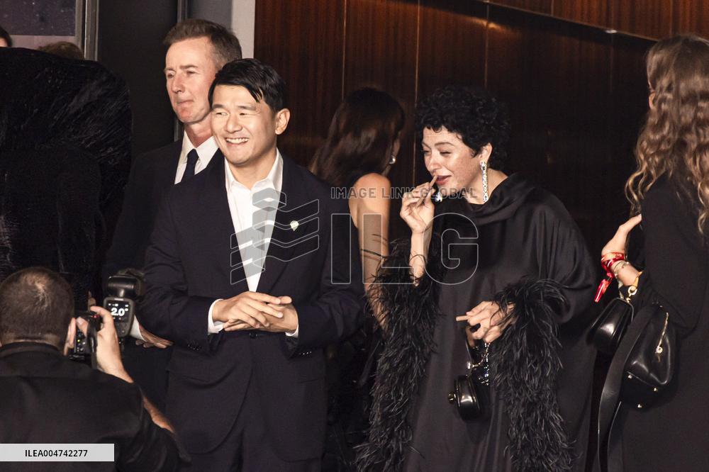 MFW - Palazzo Mezzanotte