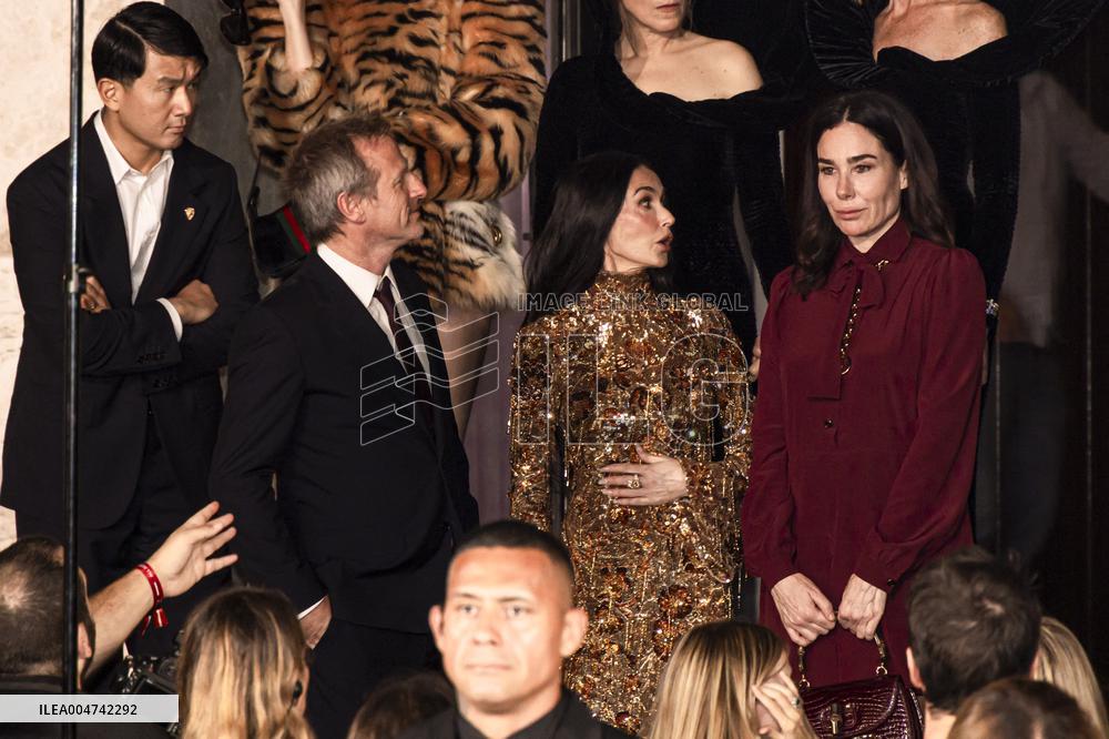 MFW - Palazzo Mezzanotte