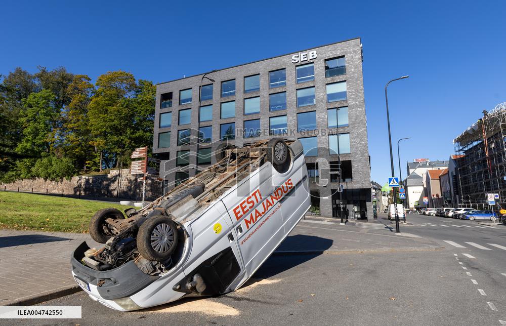 Election ad by the Parempoolsed party