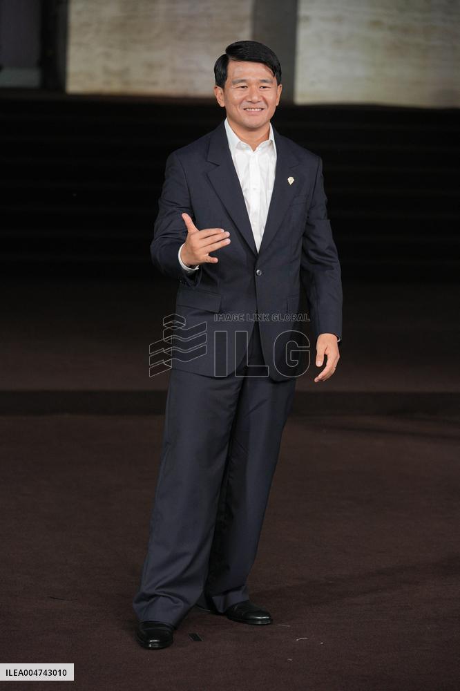 MFW - Gucci Fashion Show Arrivals