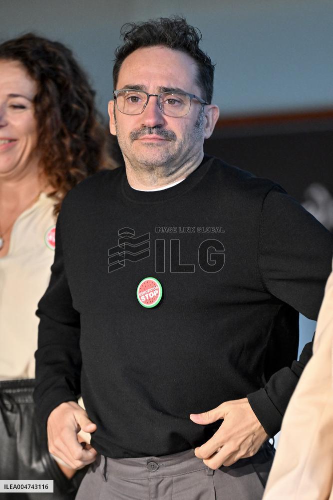 San Sebastian Film Festival Photocall She Walks In Darkness