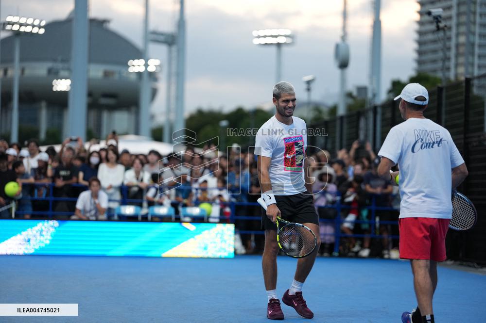 Carlos Alcaraz And Taylor Fritz Engage In Intense Training Session - Tokyo