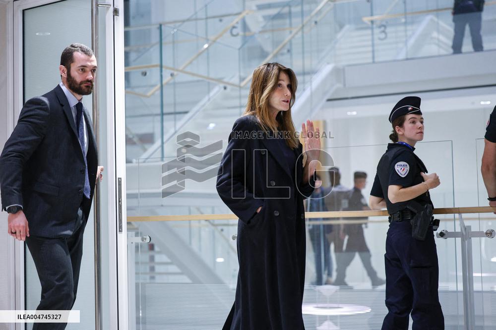 Carla Bruni And Louis Sarkozy At Verdict Trial For Illegal Campaign Financing From Lybia - Paris