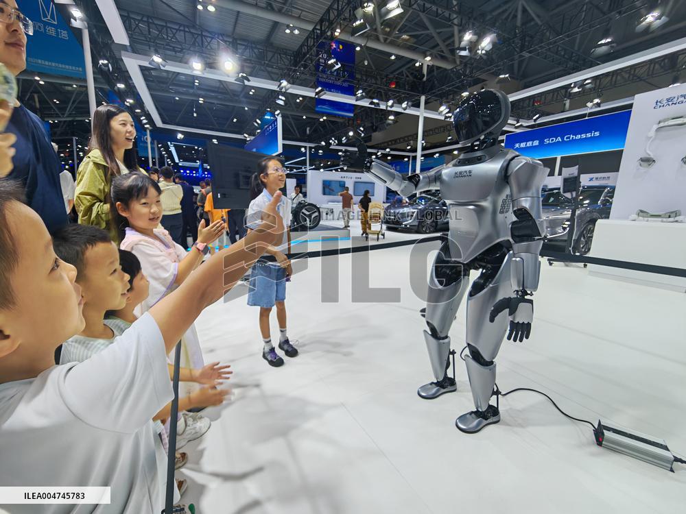CHANGAN AUTO Booth at World Smart Industry Expo 2025 in Chongqing