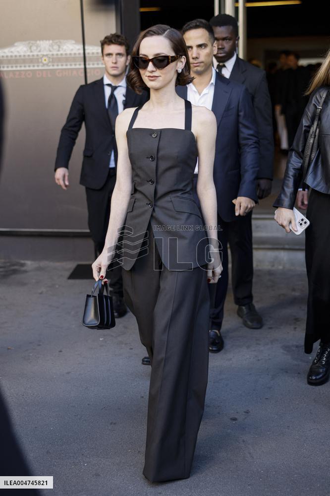 MFW Max Mara Arrivals MP