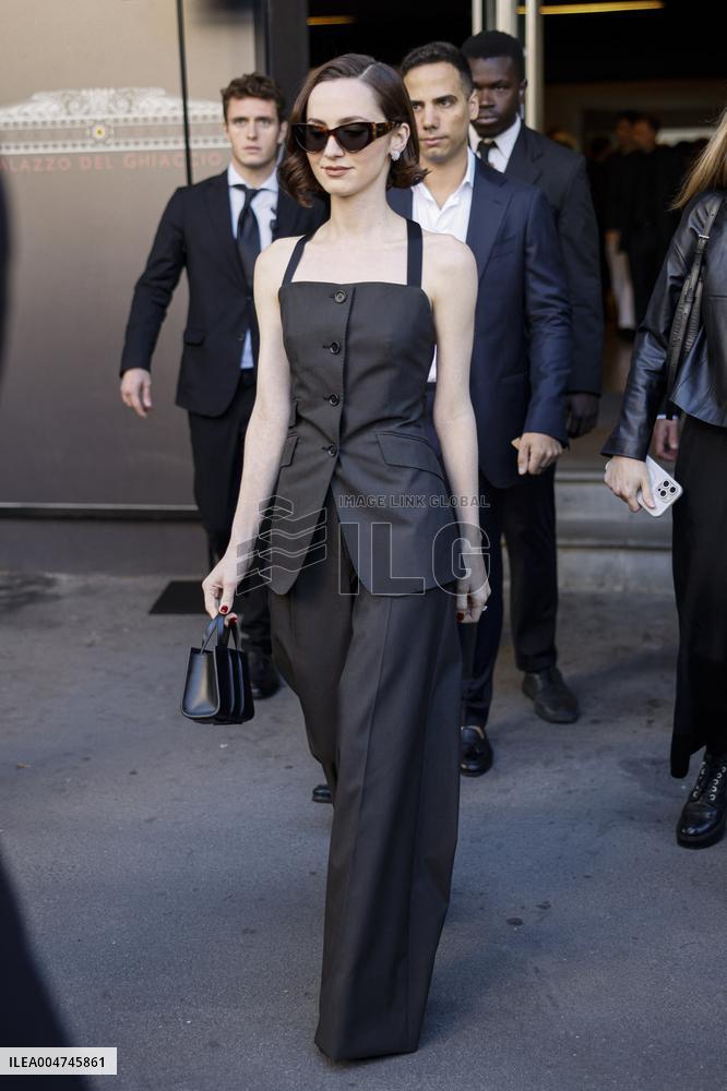 MFW Max Mara Arrivals MP