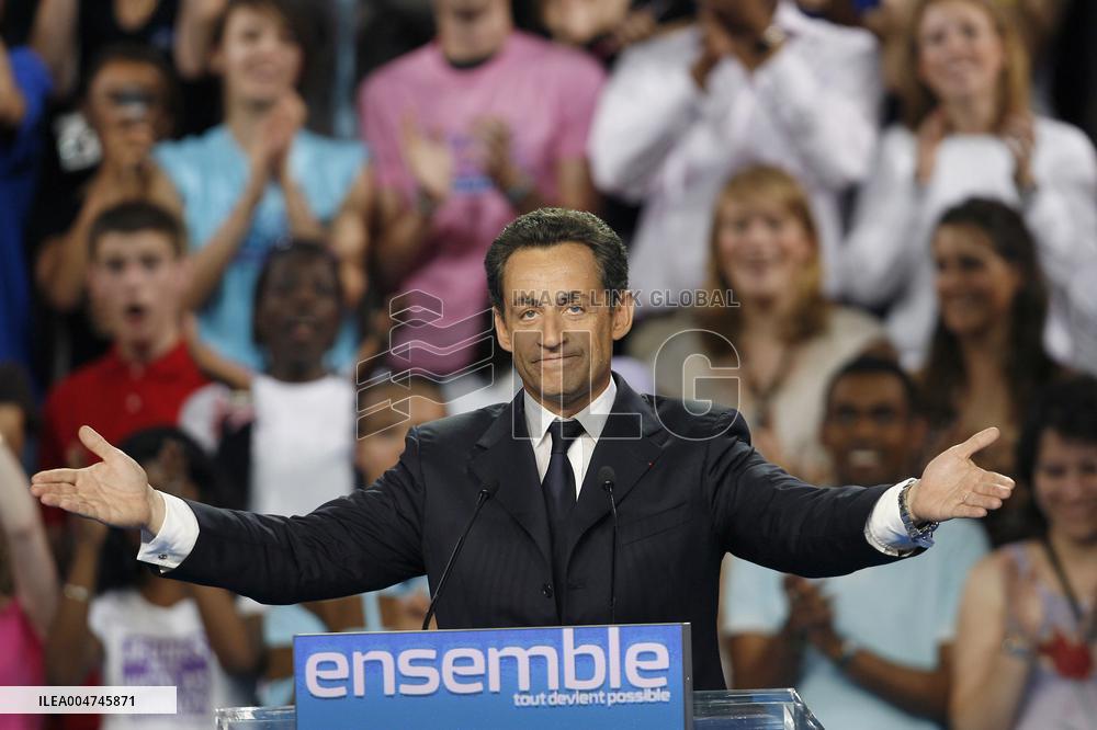 Nicolas Sarkozy In Police Custody Over Campaign Financing