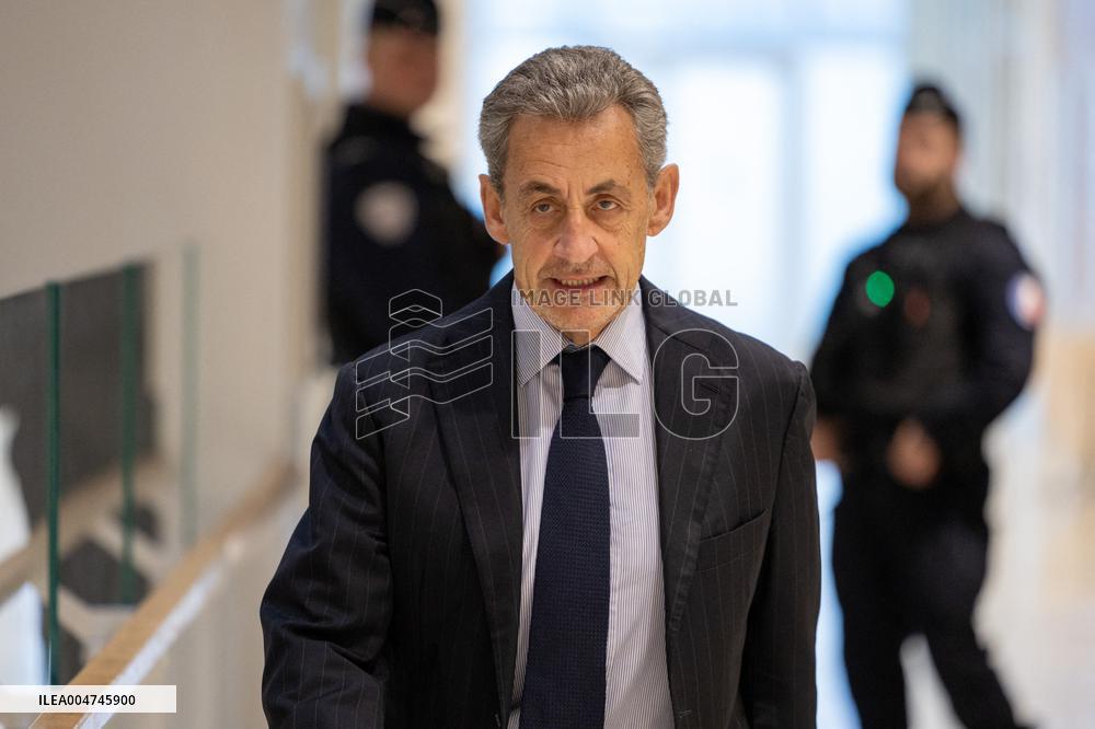 Trial for illegal campaign financing from Lybia - Paris RL