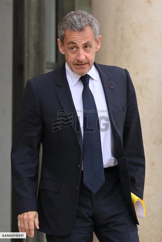 Sarkozy Received At The Elysee For Ukraine Talks - Paris