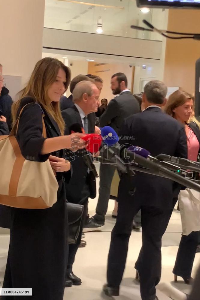 Carla Bruni Grabs The Windscreen Of A Mediapart Microphone