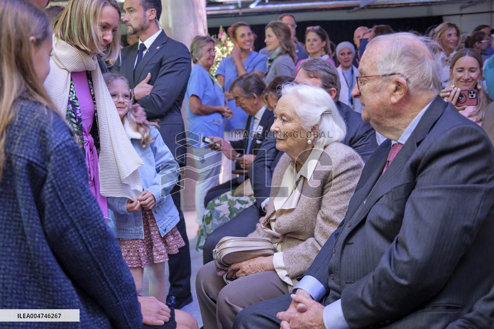 King Albert And Queen Paola Inaugurate New Oncology And Hematology Department At St. Luke's Clinic - Brussels