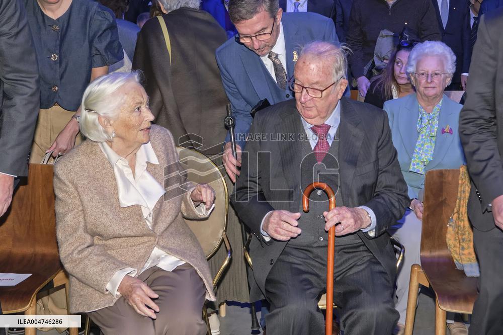 King Albert And Queen Paola Inaugurate New Oncology And Hematology Department At St. Luke's Clinic - Brussels