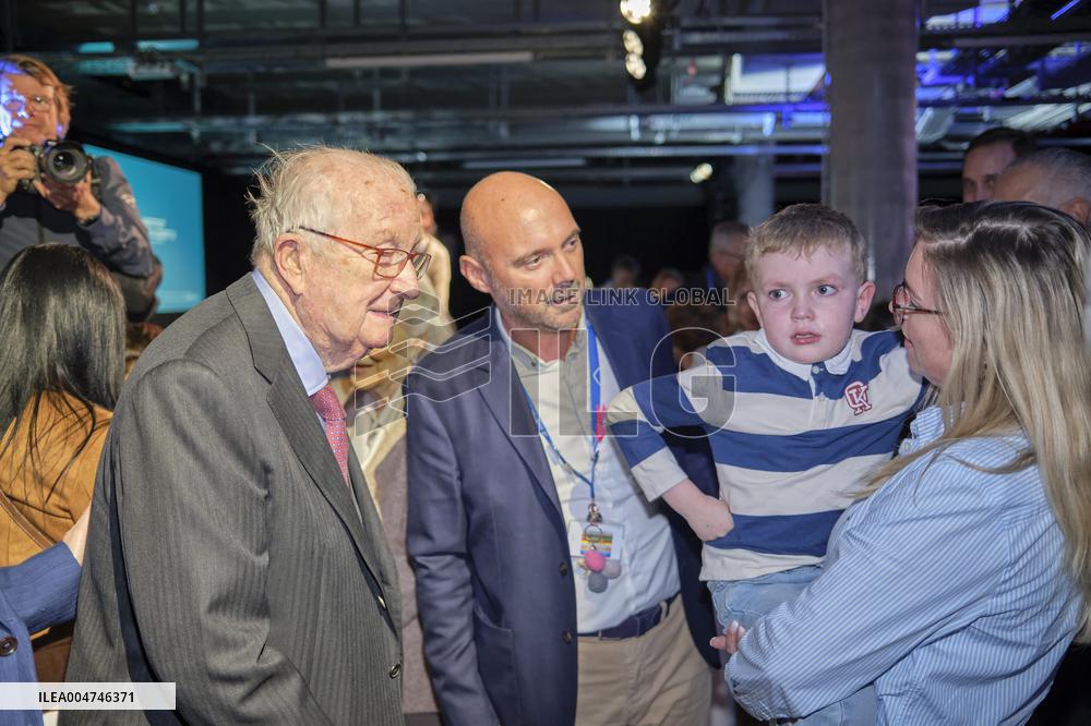 King Albert And Queen Paola Inaugurate New Oncology And Hematology Department At St. Luke's Clinic - Brussels