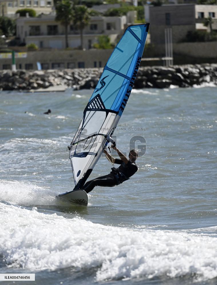 Windsurfer Illustrations - France