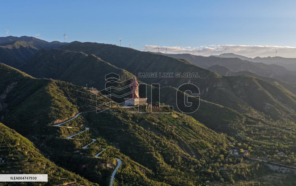 Guan Gong Giant Bronze Statue in Yuncheng