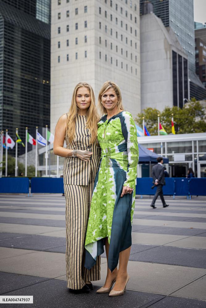 Princess Amalia With Queen Maxima On A Trip For The UN - NYC
