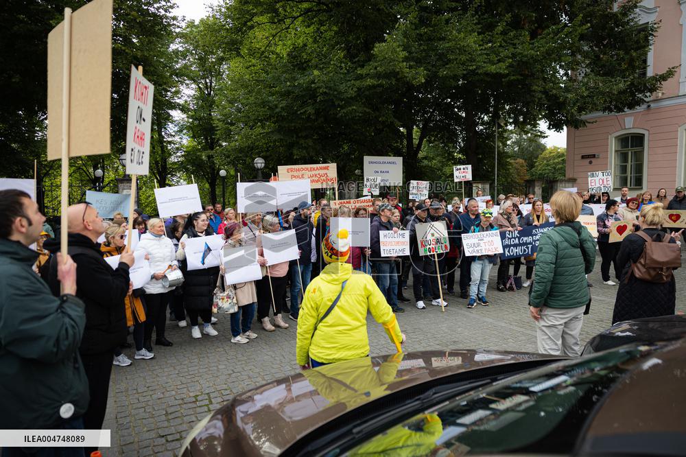 Protest about special care services