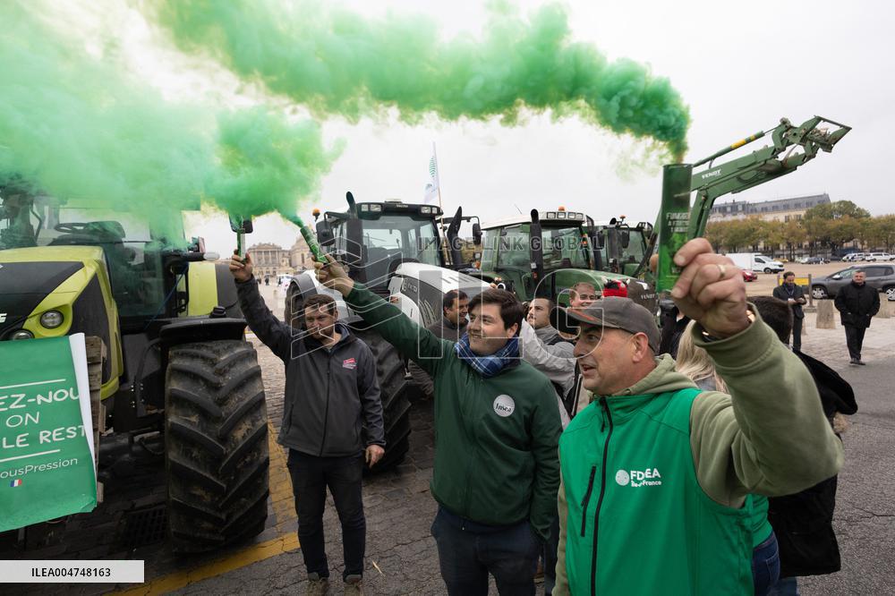 FNSEA Protest against unfair competition - Versailles