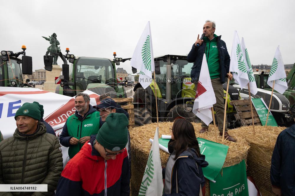 FNSEA Protest against unfair competition - Versailles