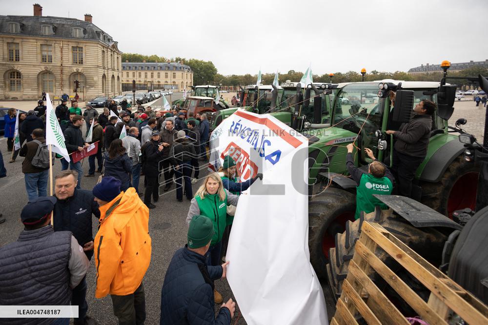 FNSEA Protest against unfair competition - Versailles