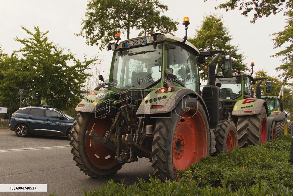 Farmers in Action in Loire-Atlantique - Carquefou