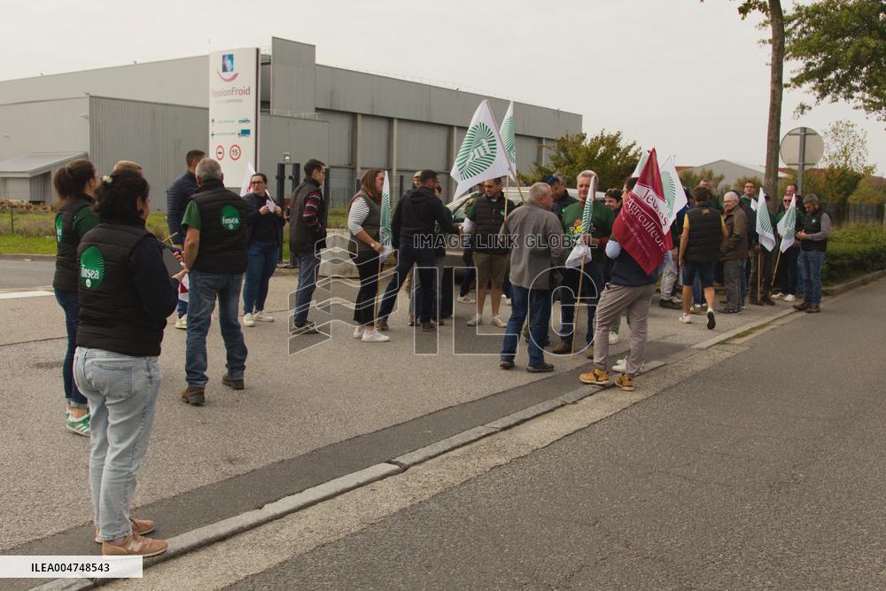 Farmers in Action in Loire-Atlantique - Carquefou