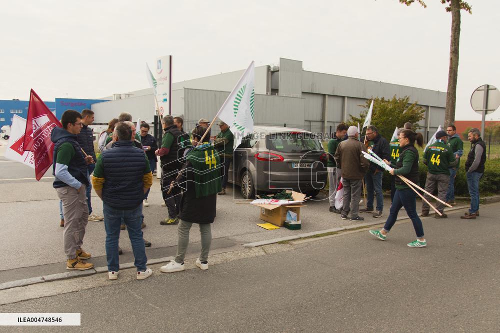 Farmers in Action in Loire-Atlantique - Carquefou