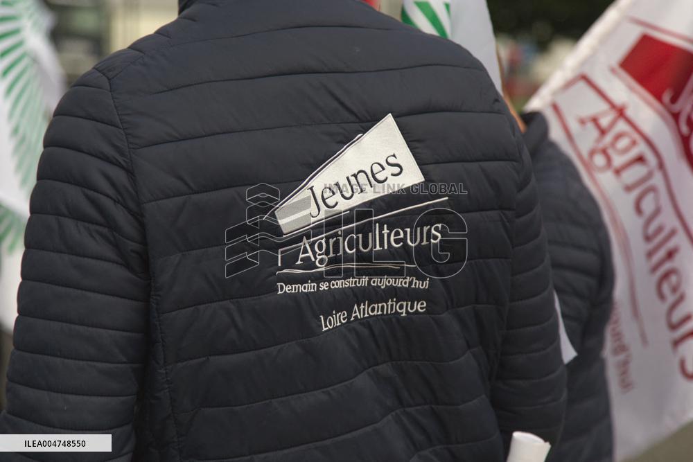Farmers in Action in Loire-Atlantique - Carquefou