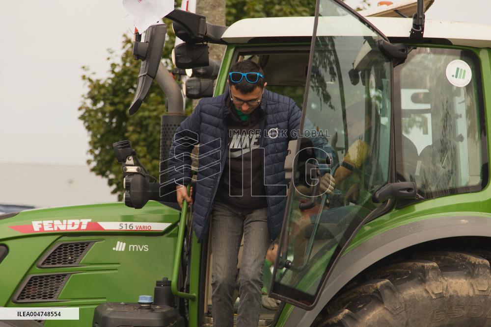 Farmers in Action in Loire-Atlantique - Carquefou