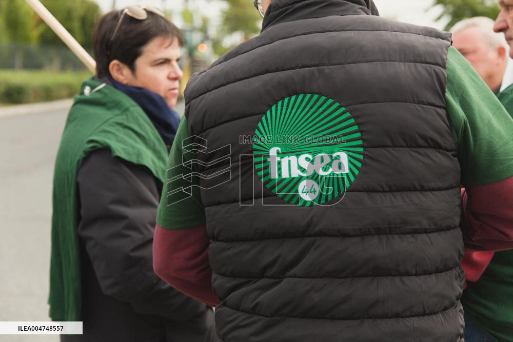 Farmers in Action in Loire-Atlantique - Carquefou