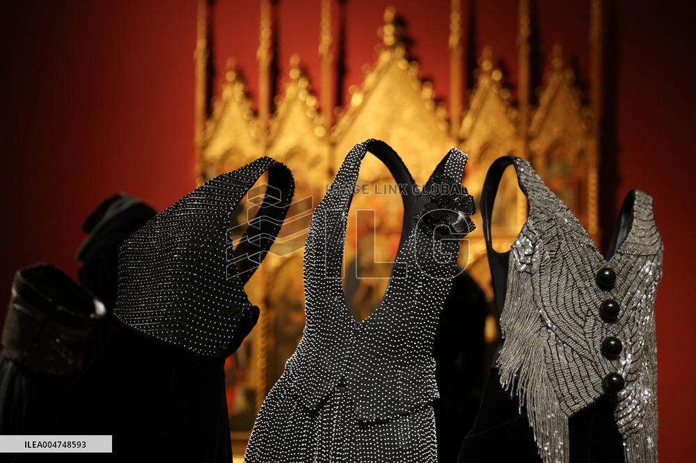 Giorgio Armani: Milano, per amore Exhibition - Milan