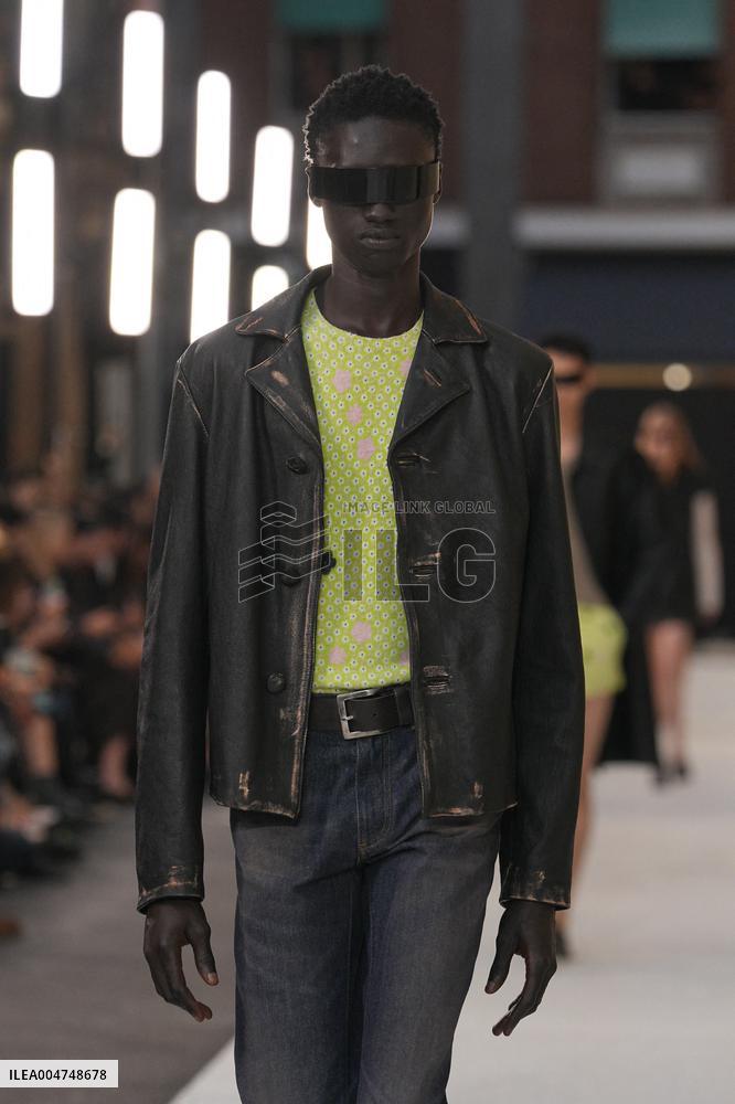 MFW - MM6 Maison Margiela Fashion Show Runway