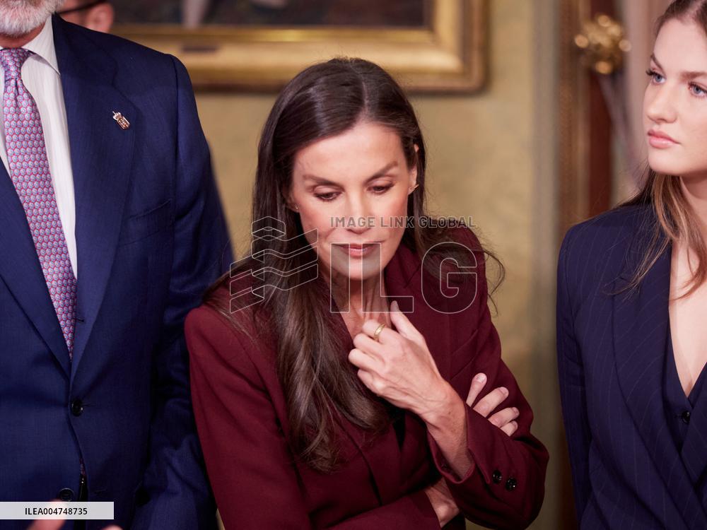 Royals visit the Community of Navarre