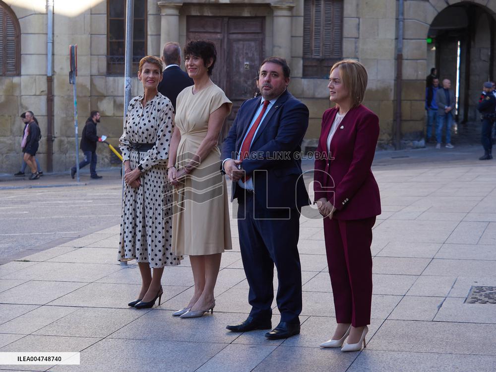 Royals visit the Community of Navarre